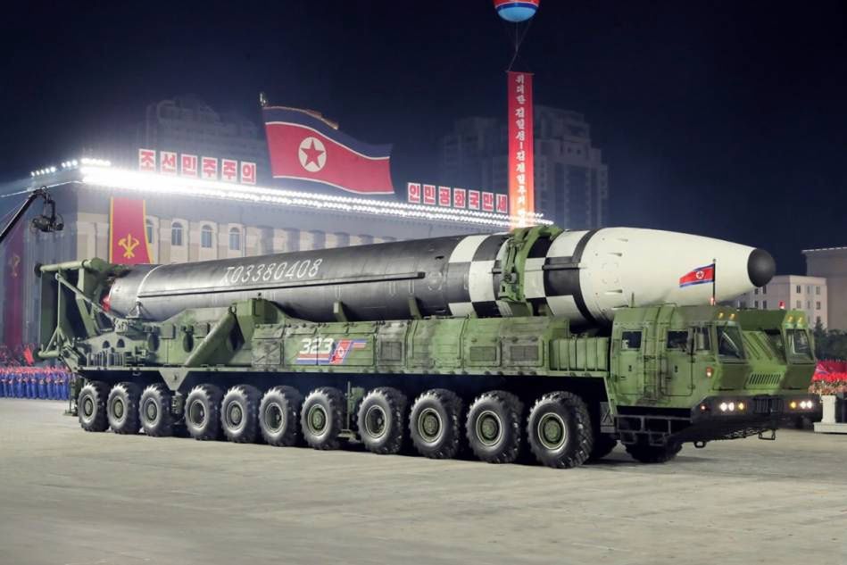 Korea Północna ma dwa nowe pociski balistyczne. To największe, jakie dotąd widzieliśmy