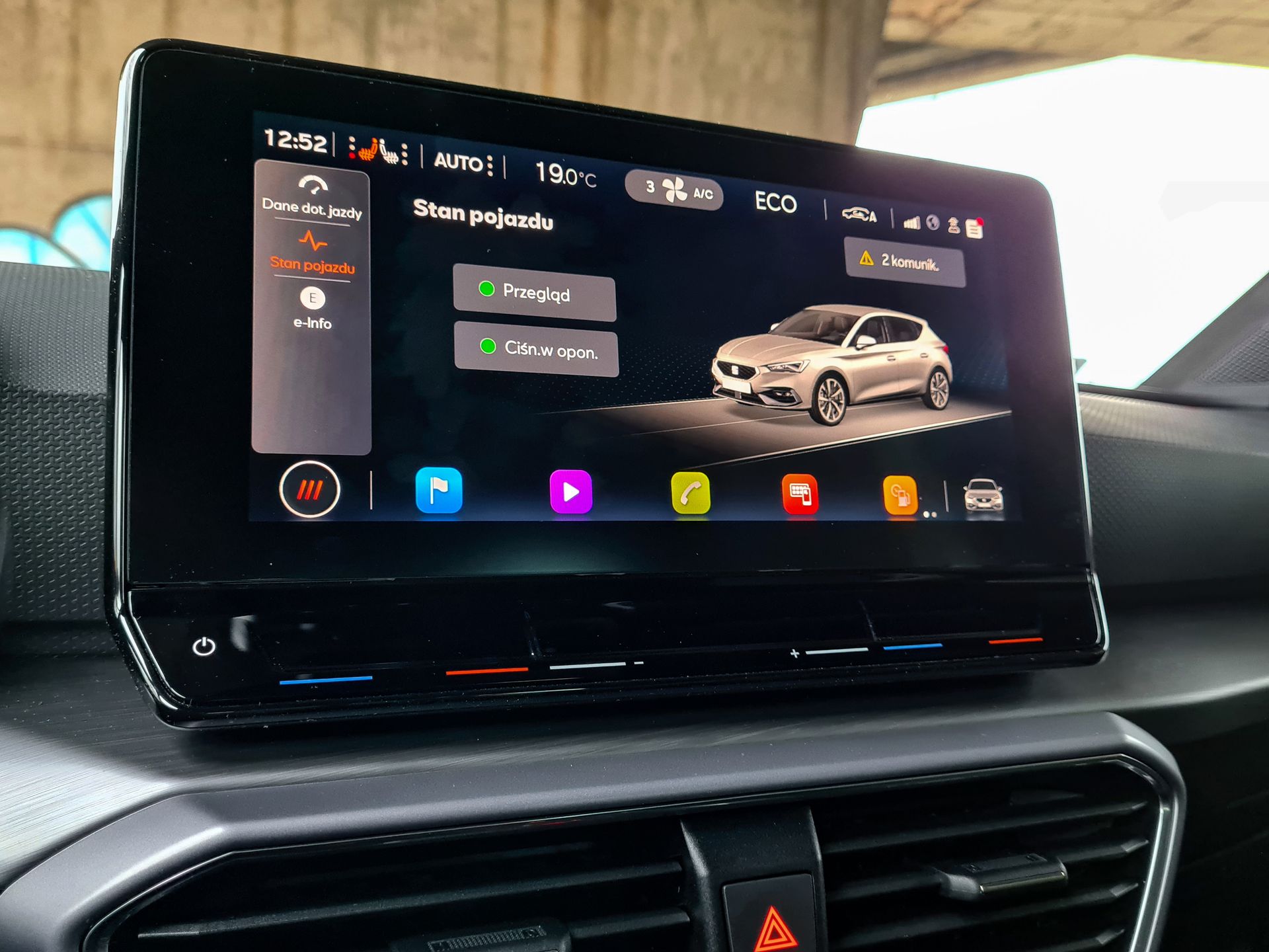 Seat Leon e-HYBRID: System zarządzania energią i sterowanie dotykowe 17