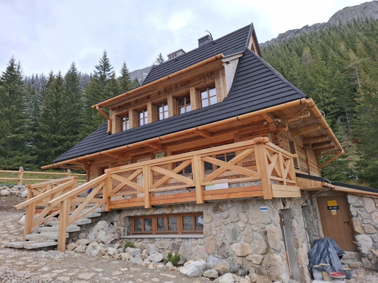 Nowe schronisko Hala Kondratowa Tatry