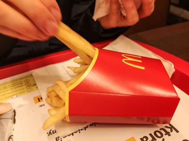 Cola znika z promocji McDonald's. Przez podatek cukrowy