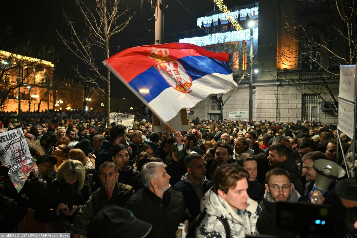 Masowe protesty w Serbii. Opozycja grzmi: "Nie odejdziemy stąd"
