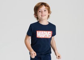 Pozwól dziecku zostać superbohaterem. Te ubrania są zawsze w modzie