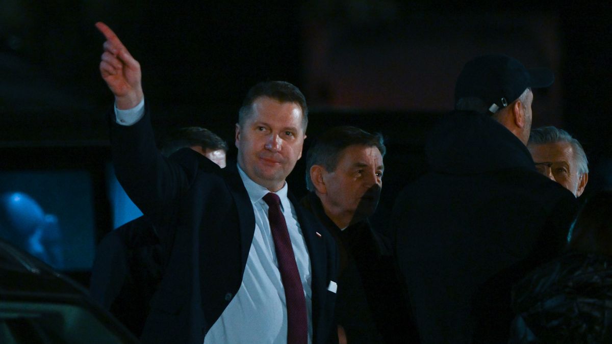KRAKOW, POLAND - NOVEMBER 24:
Przemyslaw Czarnek (L), Law and Justice party MP, leaves the venue where Karol Nawrocki was nominated as the party's candidate for the 2025 presidential election, on November 24, 2024, in Krakow, Poland.
The announcement came one day after the governing Civic Platform party nominated Rafal Trzaskowski as its candidate in the primaries. (Photo by Artur Widak/NurPhoto via Getty Images)
