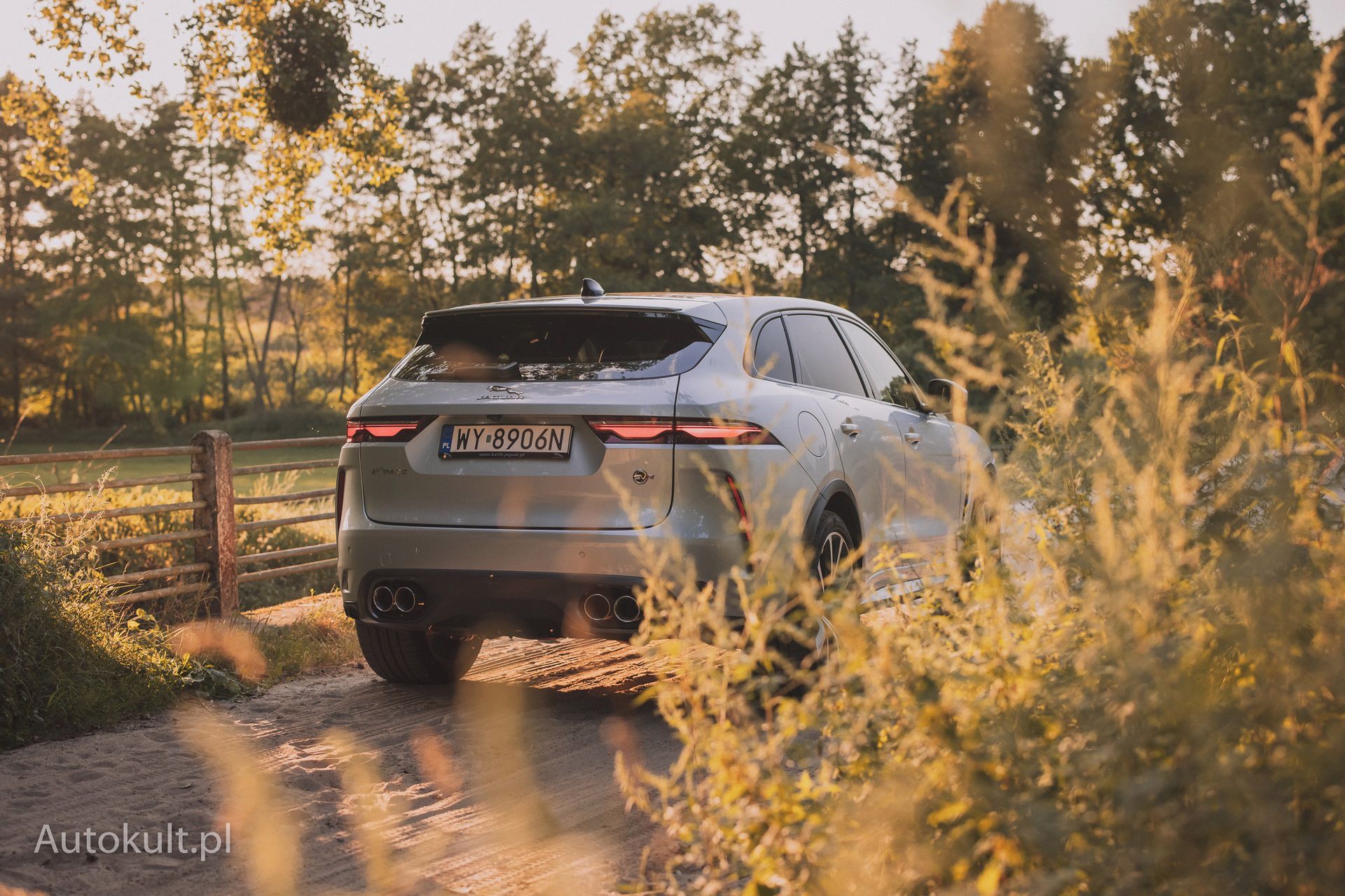 Jaguar F-Pace SVR (2022)