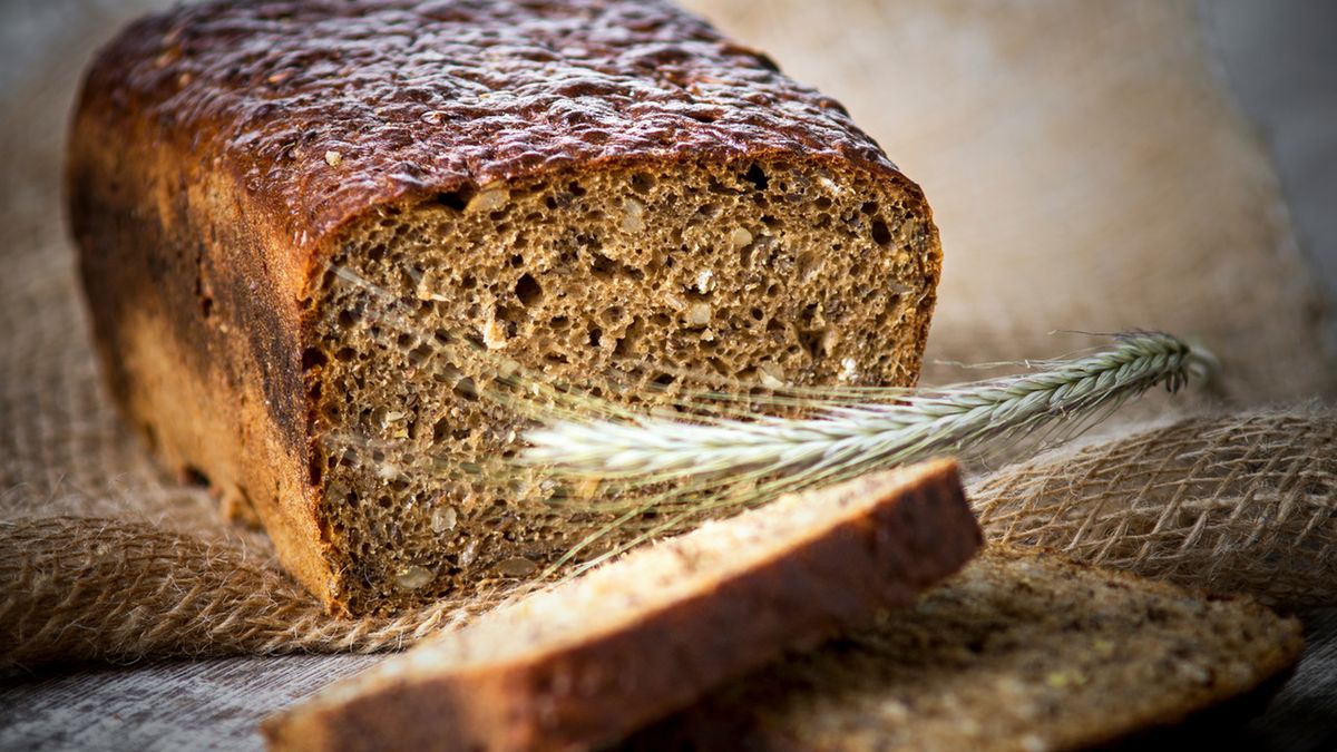 Niacynamid obecny jest między innymi w mięsie, nabiale i produktach pełnoziarnistych.