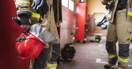 Skandal w Łodzi. Strażak stracił pracę. Powód szokuje