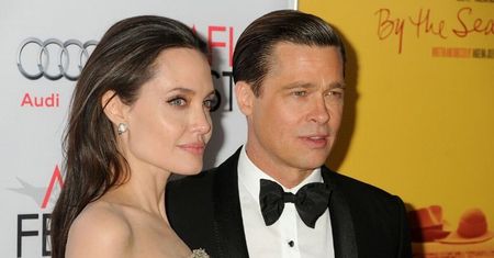 Angelina Jolie od samego początku POLOWAŁA NA Brada Pitta. "Zrzuciła kostium i wskoczyła do łóżka naga!"