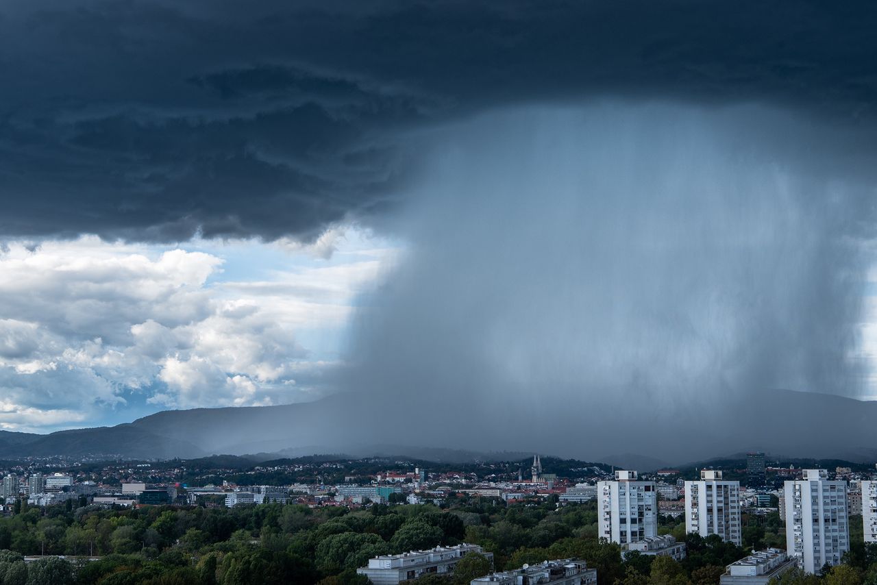 Burza wyglądała spektakularnie.