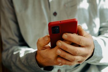 Uwaga na nowe oszustwo. Pacjenci mogą stracić pieniądze przez fałszywy e-mail