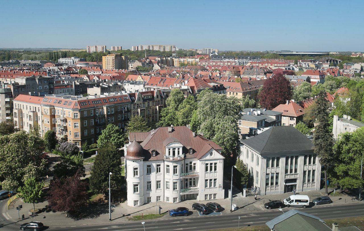 Szczecin: Wzrosną podatki od nieruchomości i koszty odholowania