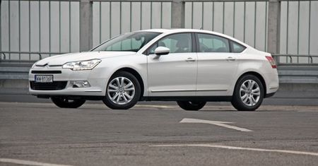 TEST: Citroen C5 2.0 HDi - jak na kanapie
