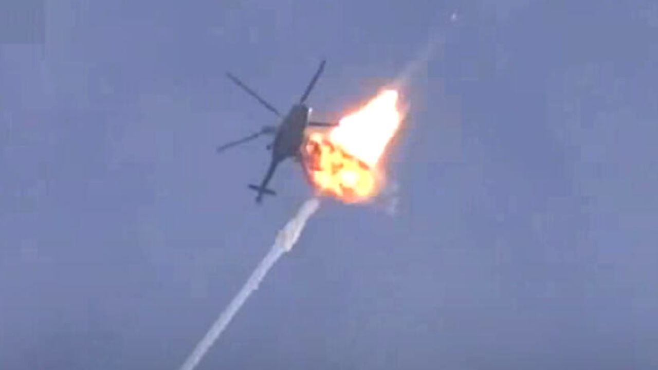 Pilot Mi-8 nie miał szans. Moment zestrzelenia rosyjskiego śmigłowca