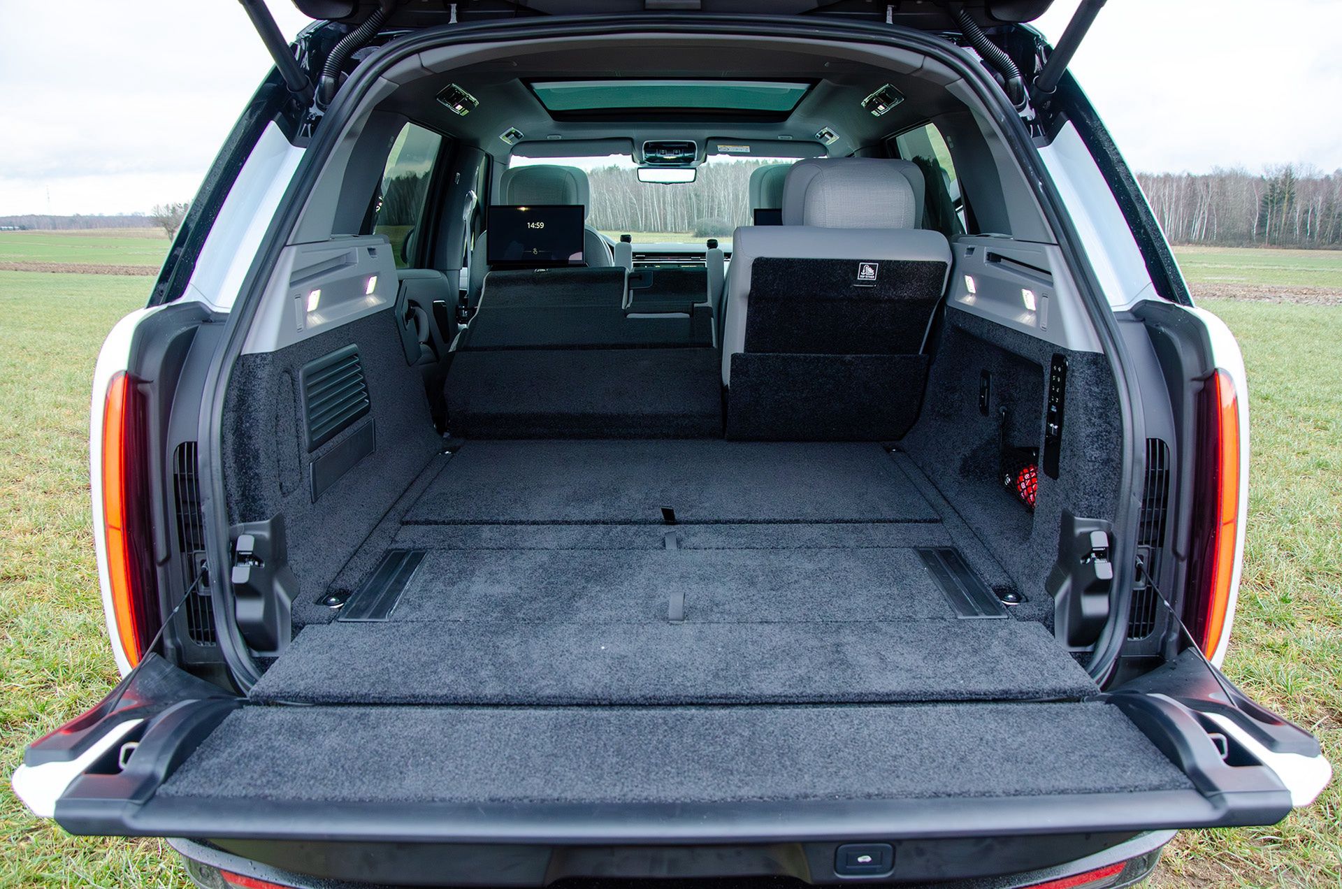 Range Rover P615 LWB