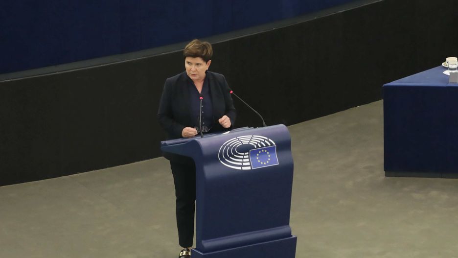 Beata Szydło w PE: zostawcie moją ojczyznę w spokoju 