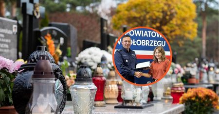 Znalazła na cmentarzu foliową torbę. Oto co było w środku