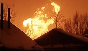 Rosyjski gazociąg stanął w ogniu. Ogień widziany z daleka