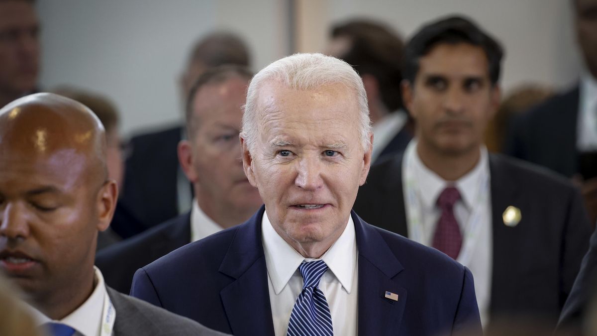 Pope Francis joins world leaders for G7 Summith in southern Italy
epa11410019 US President Joe Biden attends 'Session VI: Artificial intelligence, energy, Africa-Mediterranean' on the second day of the G7 summit, in Borgo Egnazia, Apulia region, southern Italy, 14 June 2024. The 50th G7 Summit brings together the Group of Seven member states leaders in Borgo Egnazia resort from 13 to 15 June 2024.  EPA/GIUSEPPE LAMI 
Dostawca: PAP/EPA.
GIUSEPPE LAMI