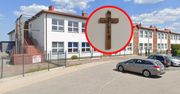 Nauczycielka miała wyrzucić krzyż do kosza. Szokujące doniesienia