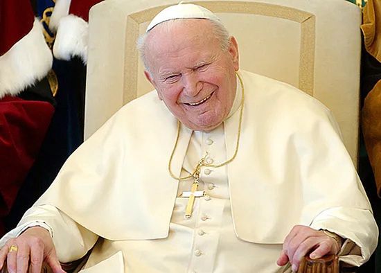Jan Paweł II. Kardynał Ruini staje w jego obronie
