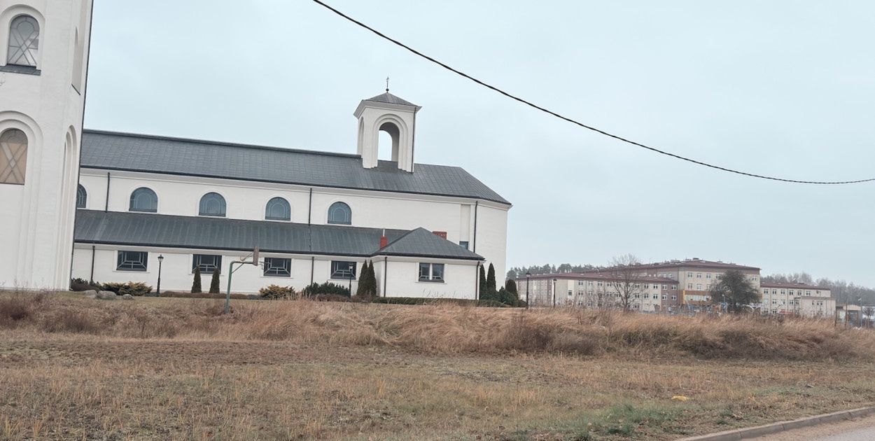 Pułtusk: Nowy budynek z kawiarnią i hostelem powstanie na Popławach