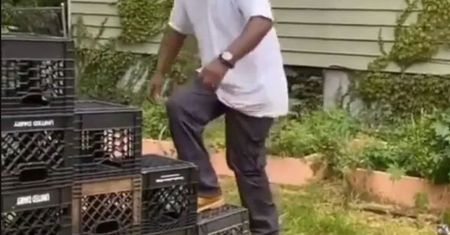 Milk Crate Challenge. Kolejne niebezpieczne wyzwanie na TikToku