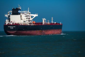 Iran wydał ostrzeżenie dla tankowców. "Muszą zachować szczególną ostrożność"