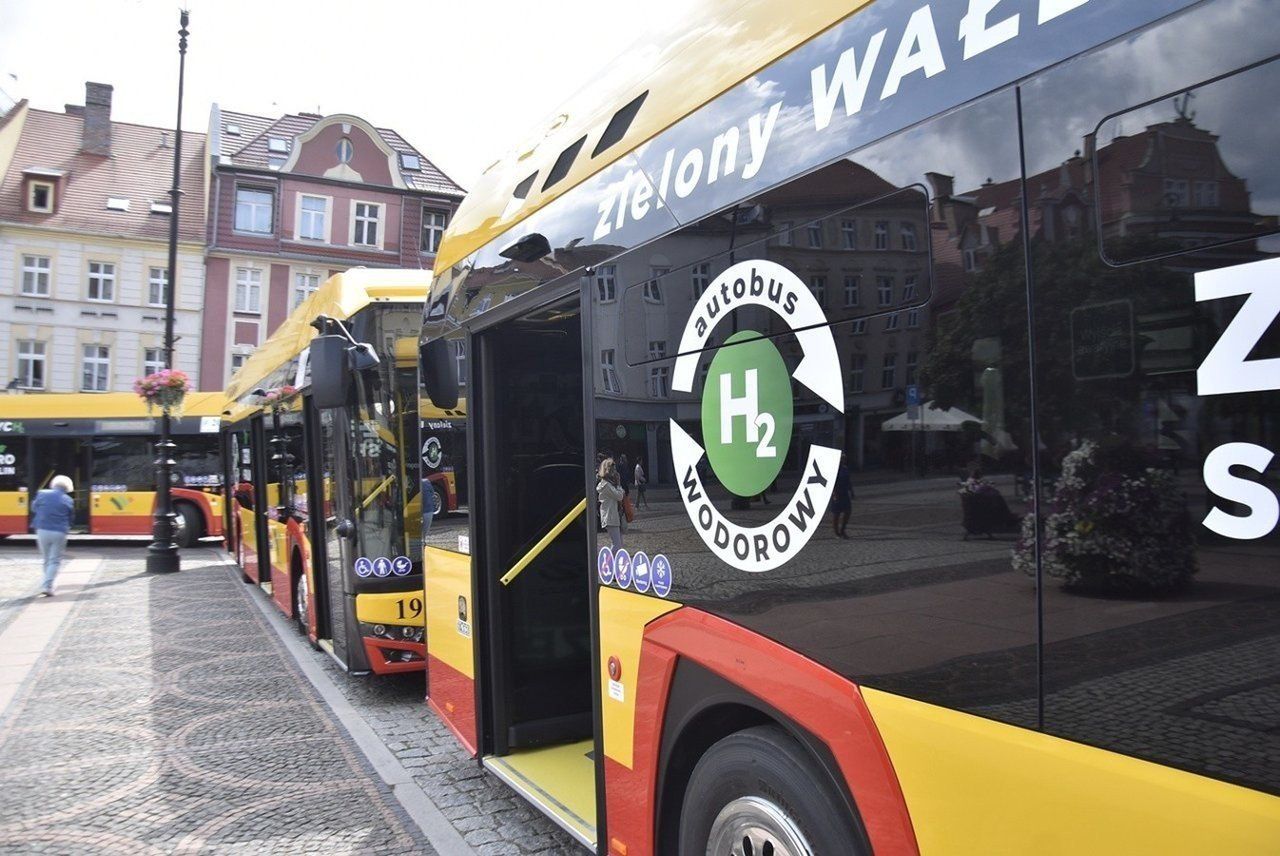 W poniedziałek 22 września w Wałbrzychu Dzień BeZ Samochodu. Właściciele aut mogą za darmo jeździ autobusami komunikacji miejskiej