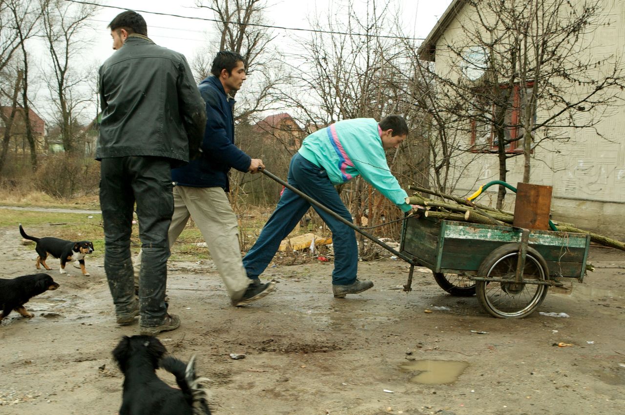 Romowie w dobie pandemii. Koronawirus wyjątkowo w nich uderzył