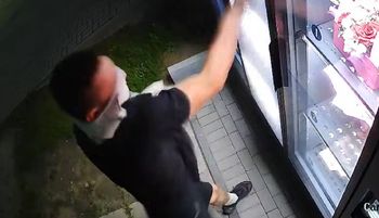 Zegar pokazał 22:25. Skandal w Gowinie. Ręce opadają