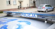 Warszawa. "Chciał zabić policjantów". 23-latek próbował zdetonować auto przed komisariatem