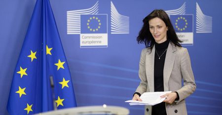 Prosto z Brukseli na fotel premiera. Zadanie: Ogarnąć bałagan w Bułgarii