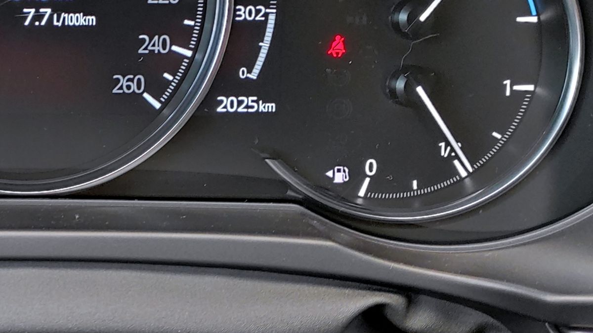 Strzałka. Wskaźnik paliwa