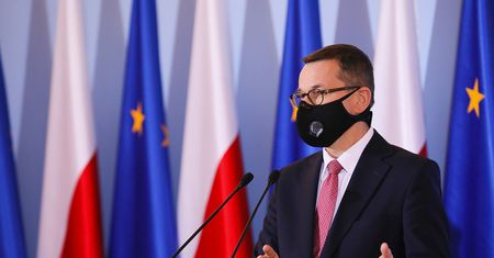 Zakaz handlu. Morawiecki: grudzień to wyjątek i pozostanie wyjątkiem