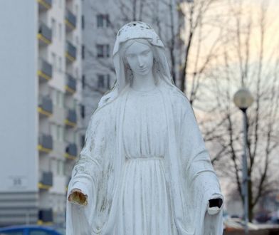Częstochowa. Ktoś uszkodził figurę Matki Boskiej. Ma odrąbane dłonie