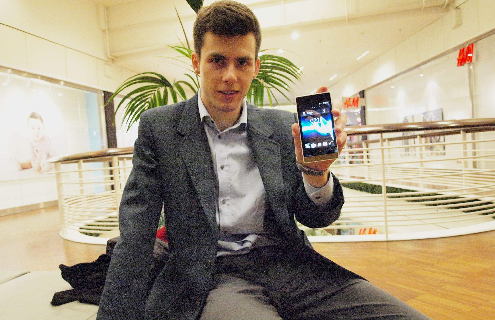 Sony Xperia miro - niska cena w parze z dobrą jakością [test] 13