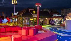 McDonald’s wprowadza do oferty Burgera Drwala z chrzanem. „Zimę najlepiej spędzać razem”