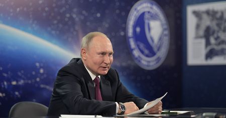 Rosja inwestuje w astronautów. Prezydent Putin obiecał do 70 proc. wzrost zarobków