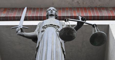 Zamieszanie w sądzie. Rozprawy do powtórzenia