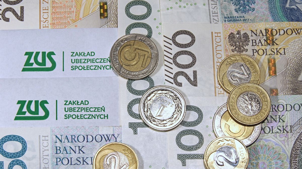 Ulotki do seniorów ws. "rekordowej waloryzacji emerytur". Rząd ujawnia koszty akcji