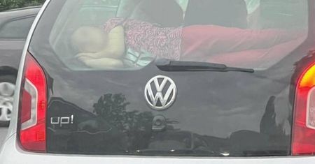 Tak przewoził 5-letnią córkę. Zdjęcie z Tarnowskich Gór