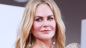Nicole Kidman sfotografowana BEZ PERUKI na lotnisku. Pasuje jej burza loków? (ZDJĘCIA)
