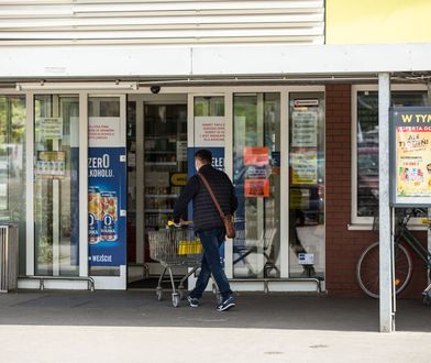 Biedronka podpadła podwyżkami cen przed obniżką VAT. Tak chce wybrnąć z sytuacji