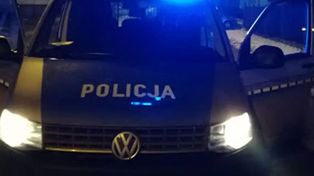 Giżycko: Zgłosił, że ktoś przykuł go do bramy. Przez głupi żart został zatrzymany i trafił do aresztu