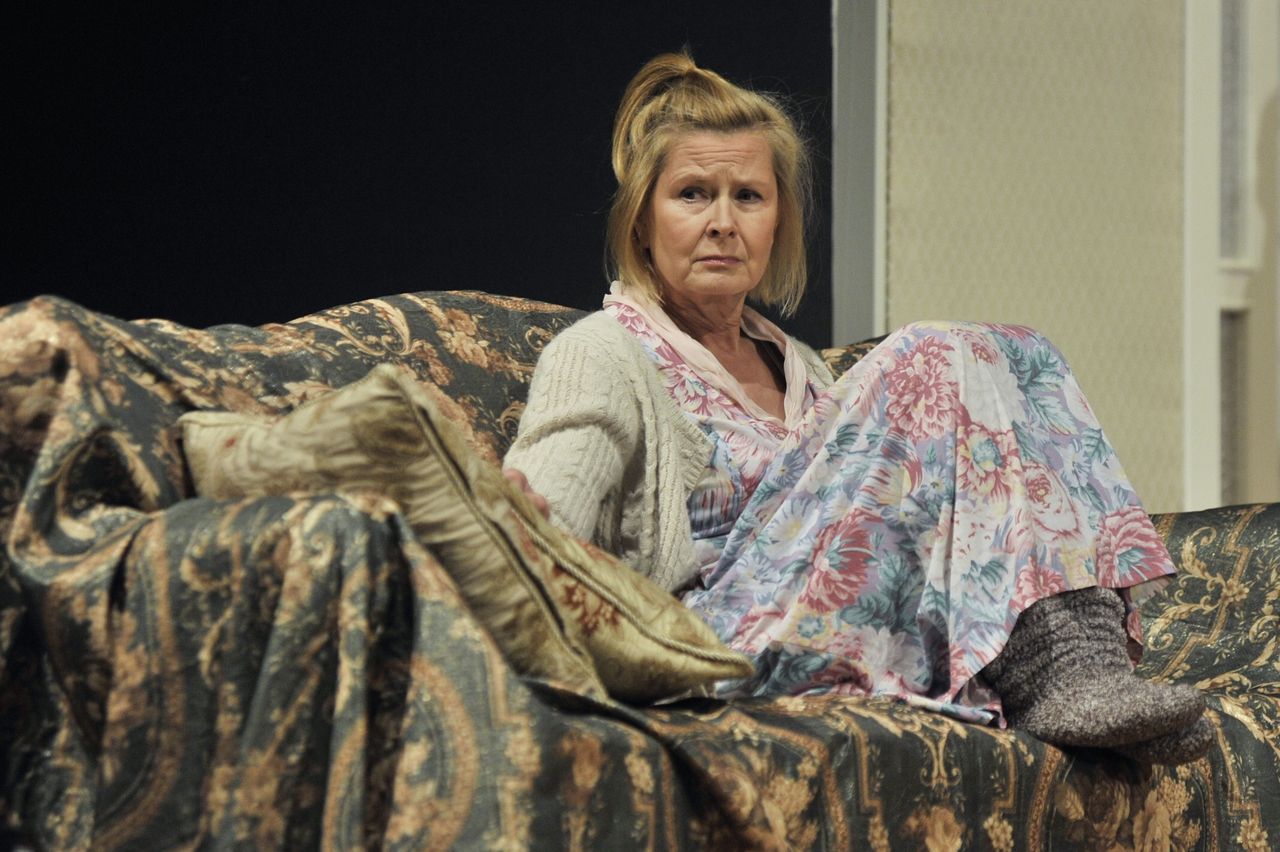 Choć Barbara Bursztynowicz regularnie występuje na deskach teatrów (na zdjęciu w trakcie próby do spektaklu "Furie" w Teatrze Komedia w 2011 r.), to w powszechnej świadomości zapisała się przede wszystkim jako Elżbieta Chojnicka z "Klanu"