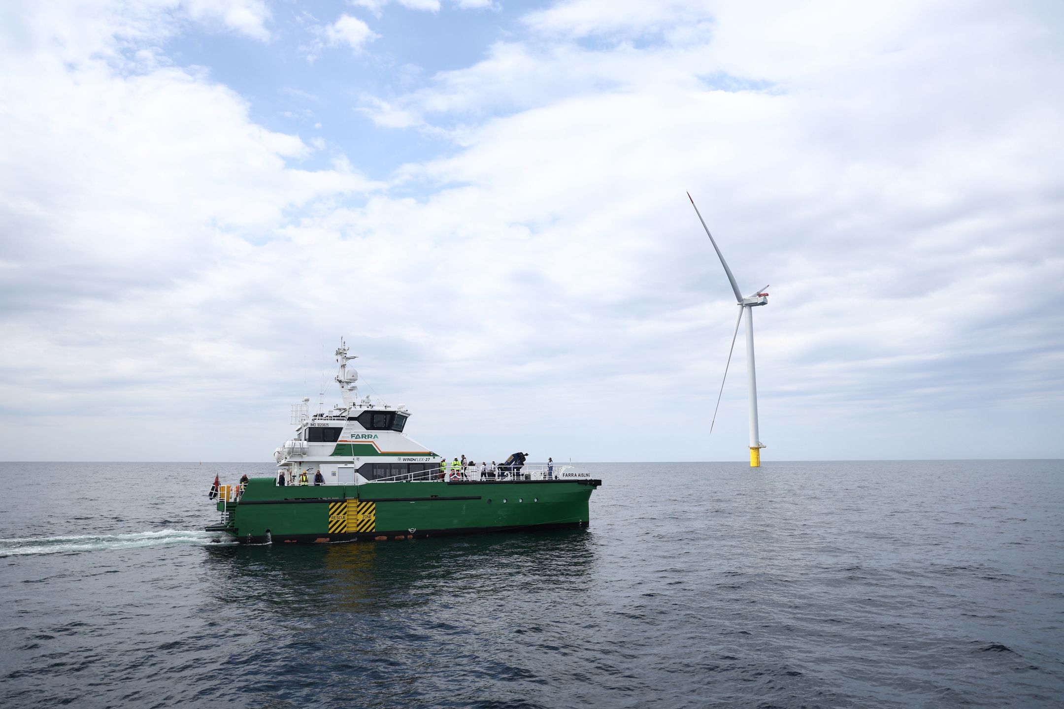 Łeba, 08.08.2025. Morska farma wiatrowe Baltic Power w Łebie, 8 bm. gdzie wizytę złożył premier Donald Tusk. (ad) PAP/Piotr Matusewicz