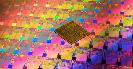 Intel: procesory w 10 nm dopiero pod koniec 2019 roku