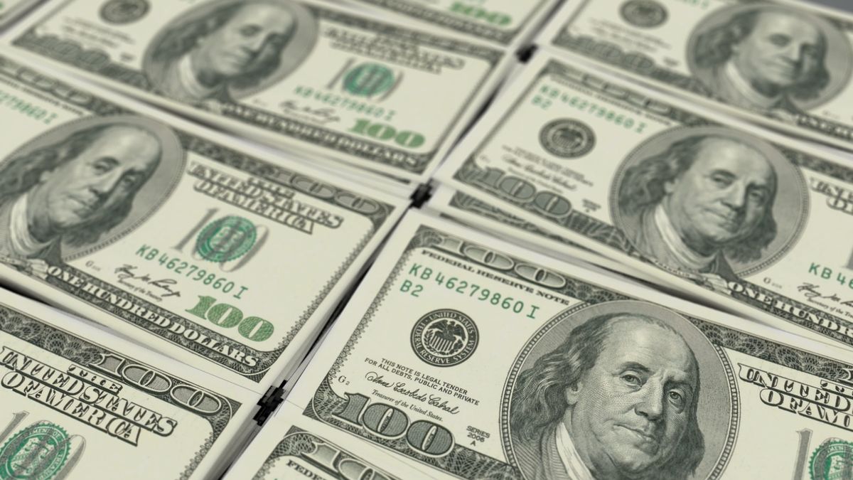 Kursy walut. Co z dolarem?