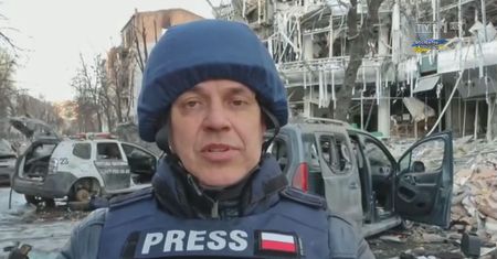 Ten widok poruszył internautów. Jacek Łęski pokazał, czym bawi się ukraiński chłopiec