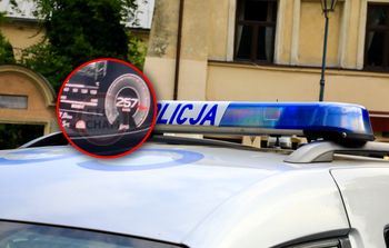 257 km/h na liczniku. Jechał z dzieckiem. Policja komentuje wideo z S6