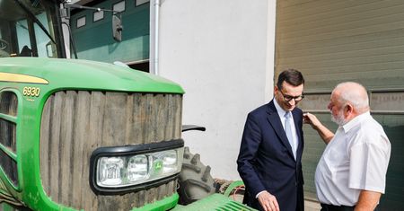Rolnicy zwolnieni z podatku. Premier obiecuje